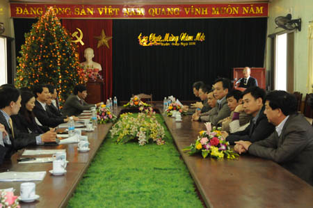 Gặp mặt c&aacute;n bộ của tỉnh tham gia chỉ đạo x&acirc;y dựng NTM v&agrave; sinh hoạt chi bộ tại huyện

